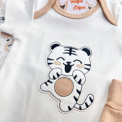  CONJ. DE MALHA 3 PEÇAS - Tigrinho e Safari - Areia e Off White